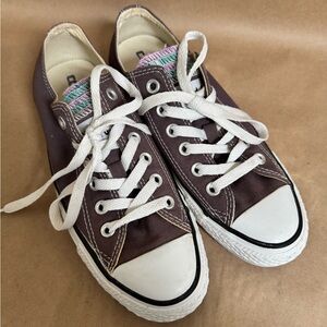Converse Chuck Taylor All Star Low Top Grey Sneakers with Multi-Colour Tongue 7
